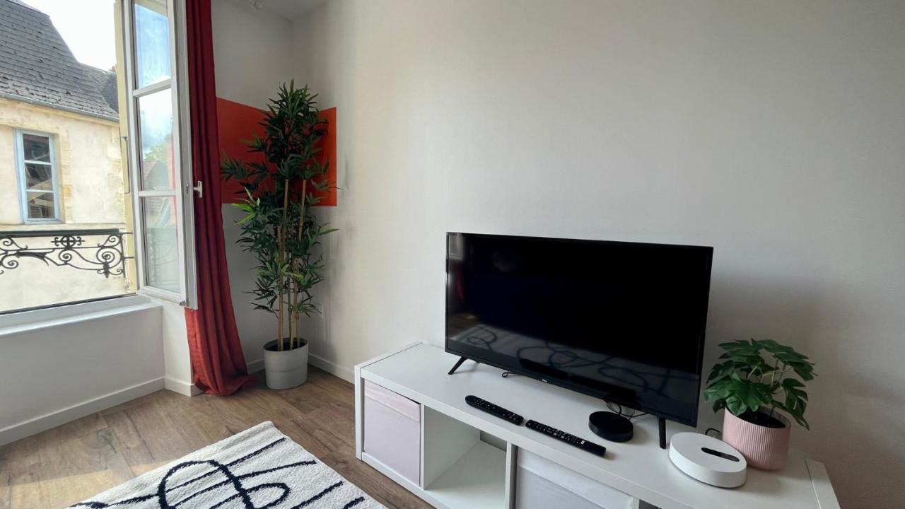 L'Artiste En Duplex Apartment Невер Екстериор снимка